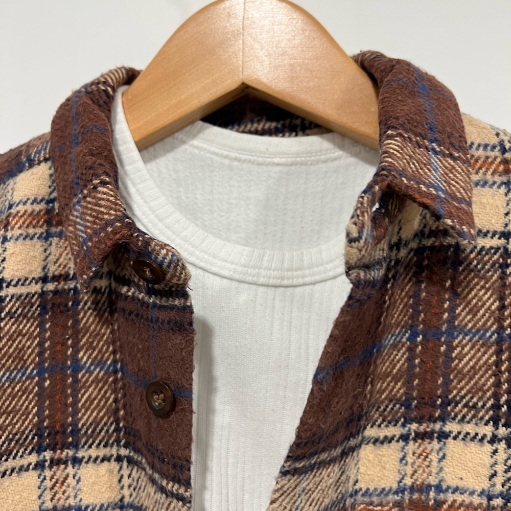 Mini Man, thick flannel shirt - Picture 2 of 12